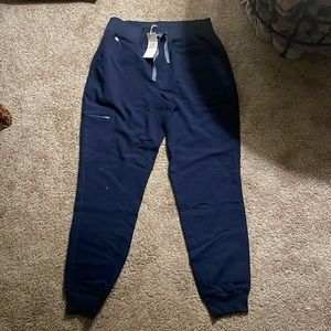 COPY - Navy Figs, high waisted Zamora jogger scrub bottoms